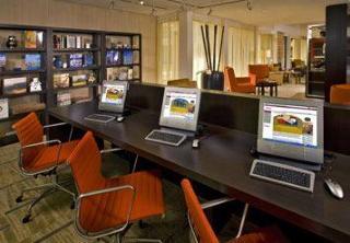 Courtyard By Marriott Airport Nashville
