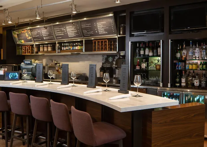 Courtyard By Marriott Nashville Airport